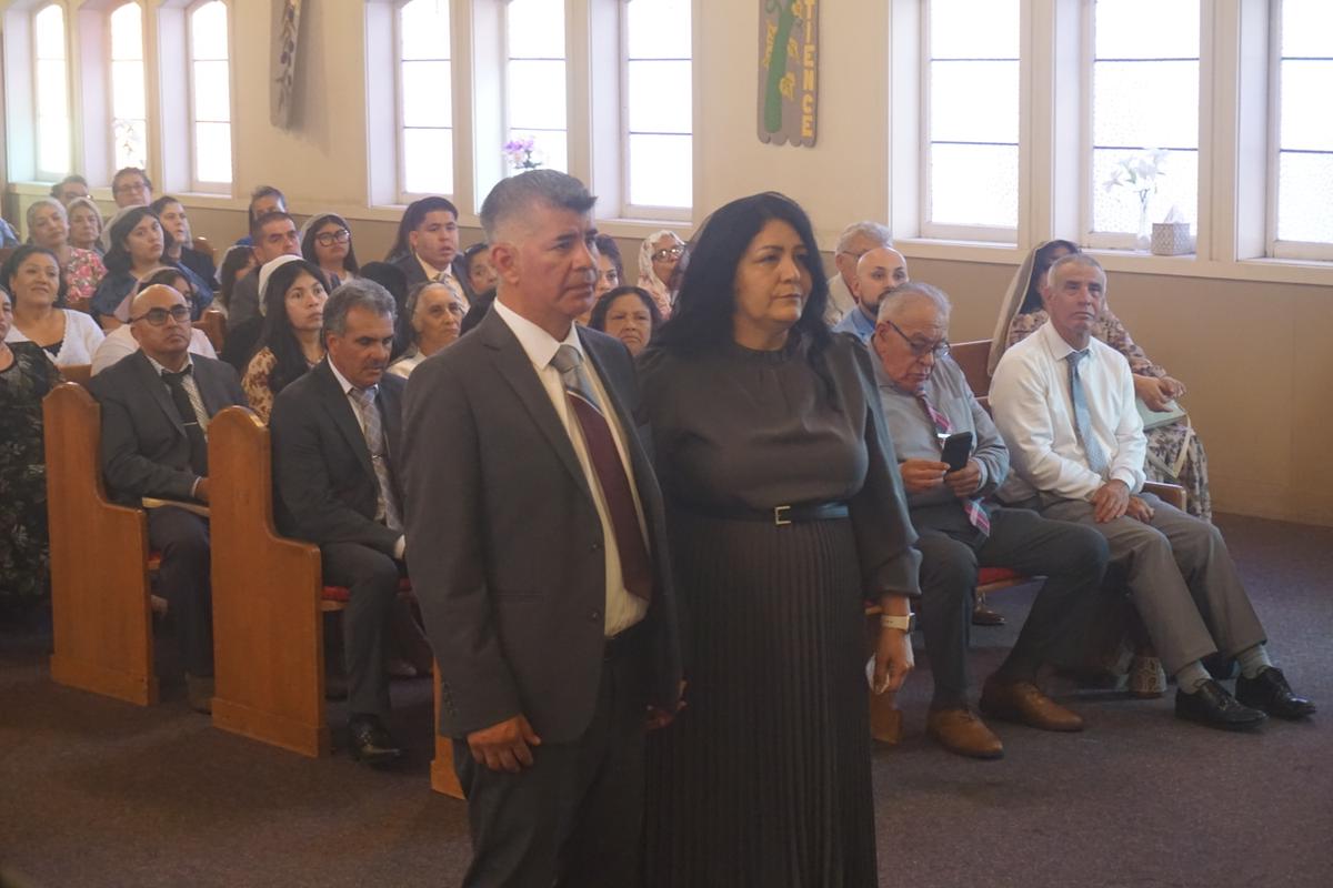 Pastor Israel y Pastora Isaura Rojo